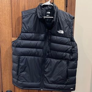 Black North Face Aconcagua 2 vest. Size XL